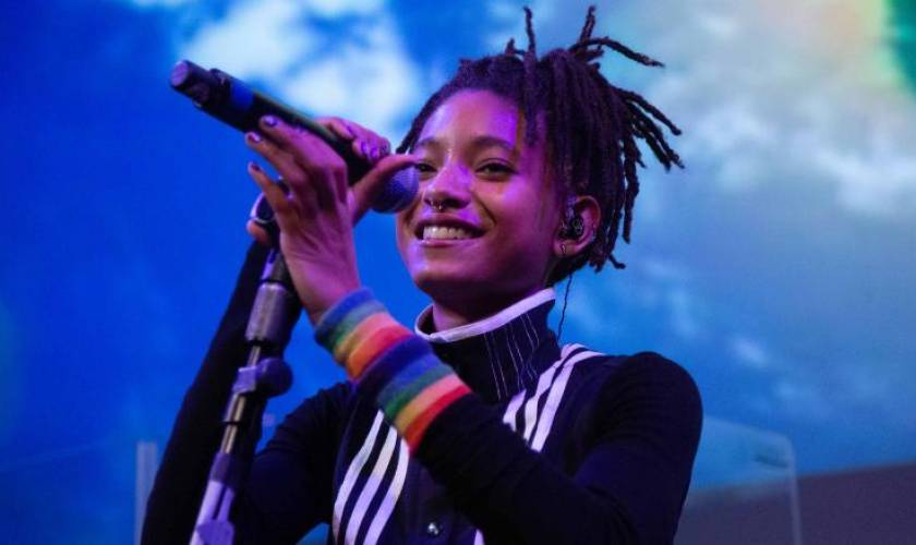 Willow Smith says she loves men and women equally