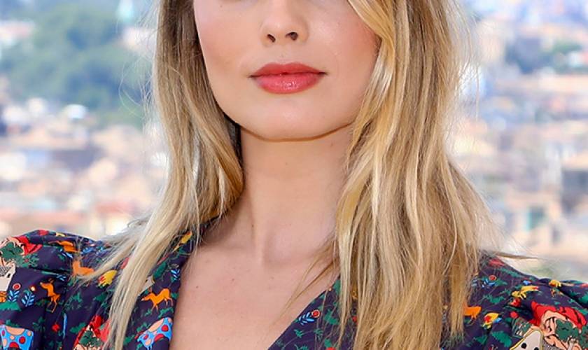 Margot Robbie’s Hair Makeover: ShowsOff Bright Orange Bob In Throwback Pic —See Before & After Photos