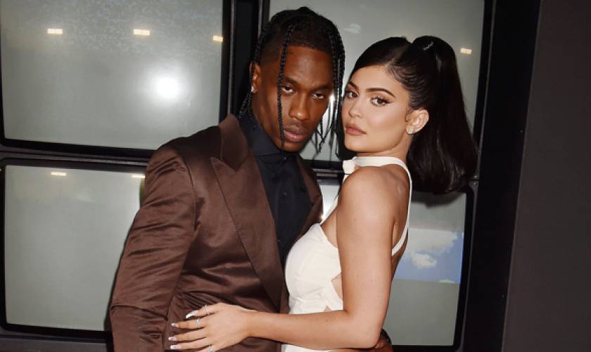 Travis Scott Flirts With Kylie Jenner On IGAfter She Poses In Sexy, Strapless Top